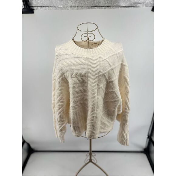 Abercrombie cable knit sweater size small/medium - Picture 1 of 12